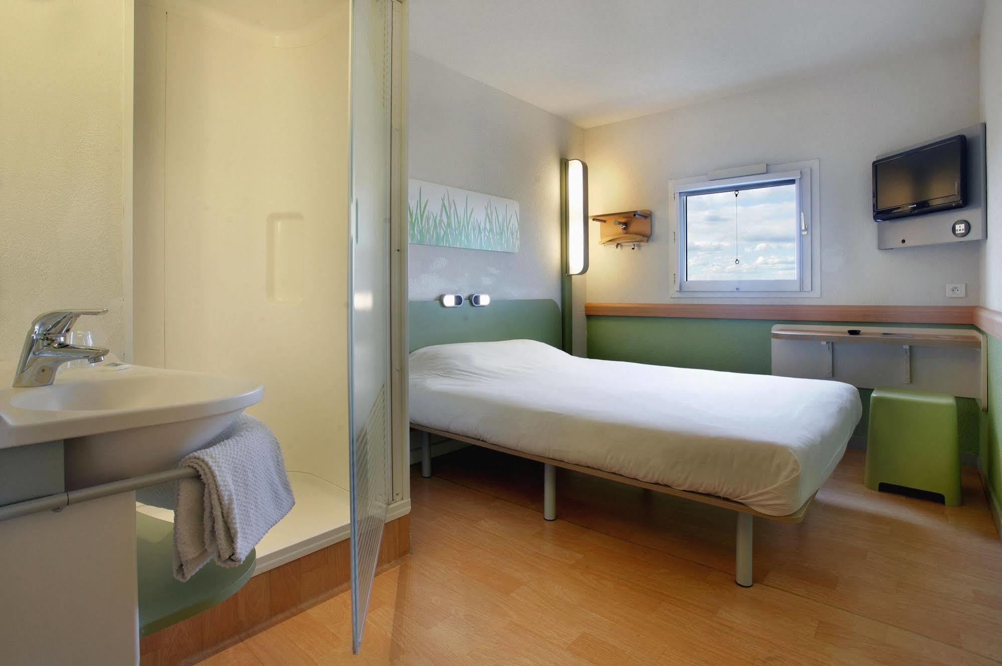 Ibis Budget Villemomble Exterior foto